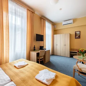 3* Hotel Libero