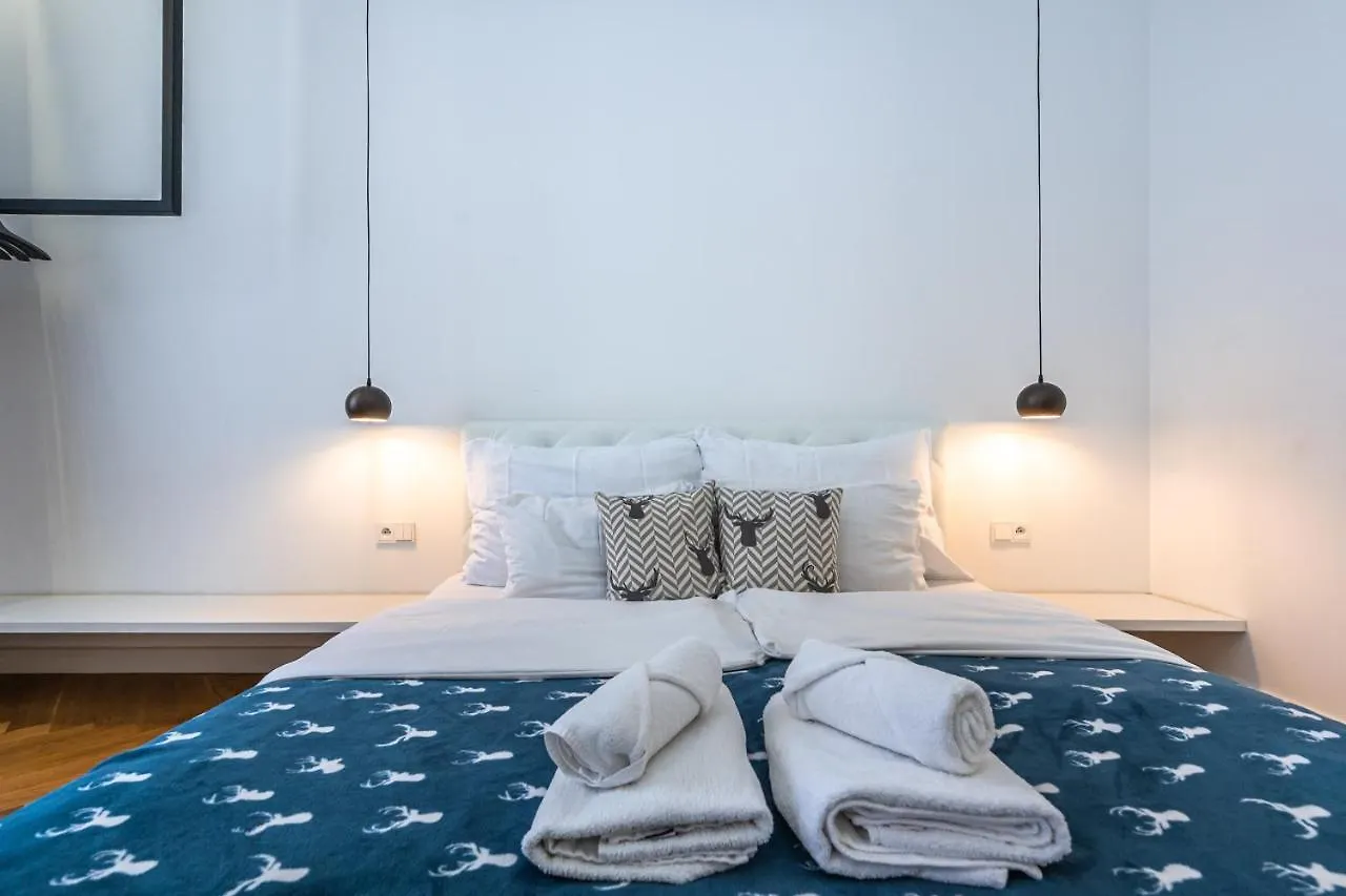 **** Hotel apartamentowy Apartrezidence Opletalova Praga Czechy